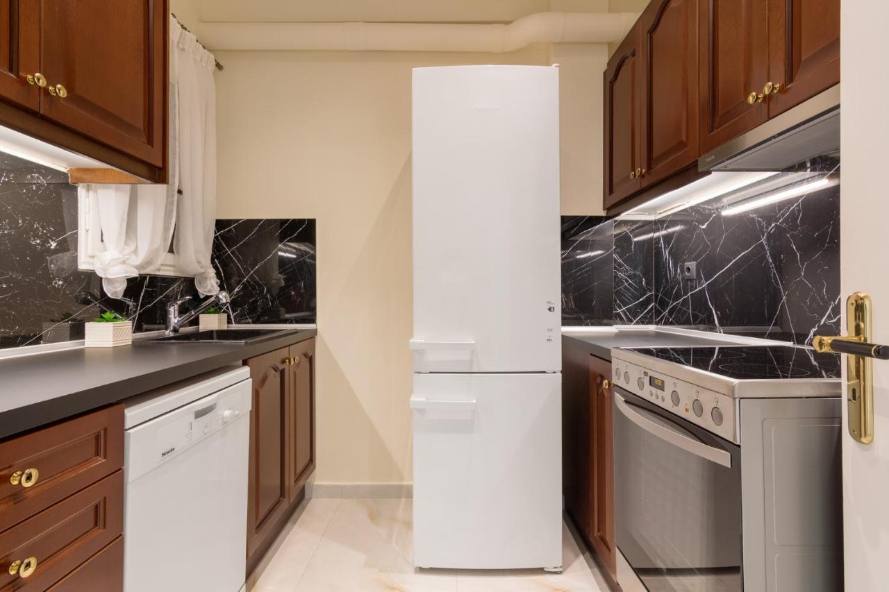 Minimal 2 Bedroom Apt Near The Athens Concert Hall Extérieur photo