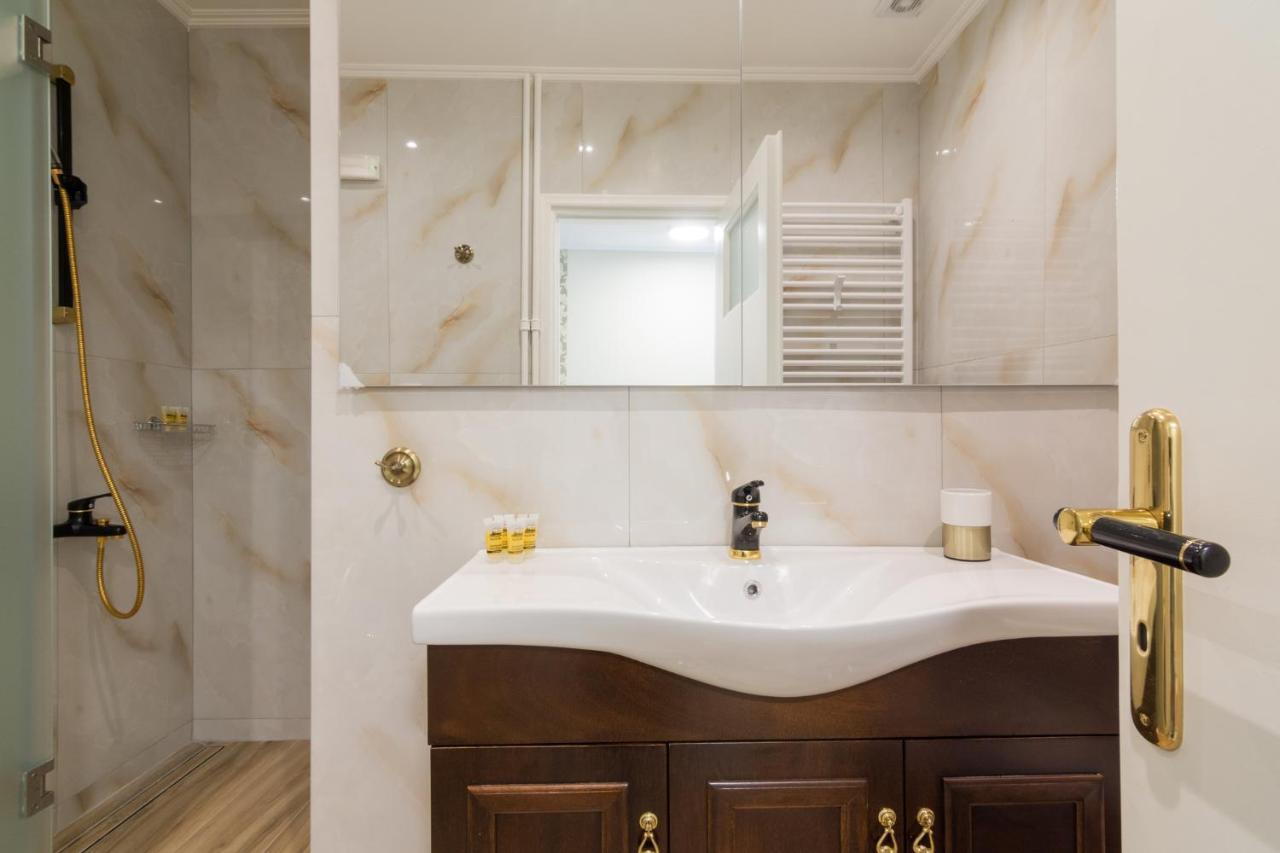 Minimal 2 Bedroom Apt Near The Athens Concert Hall Extérieur photo